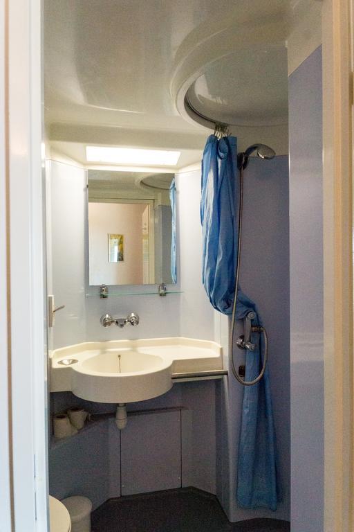 Hotel Ymca Villeneuve Les Avignon Pokoj fotografie